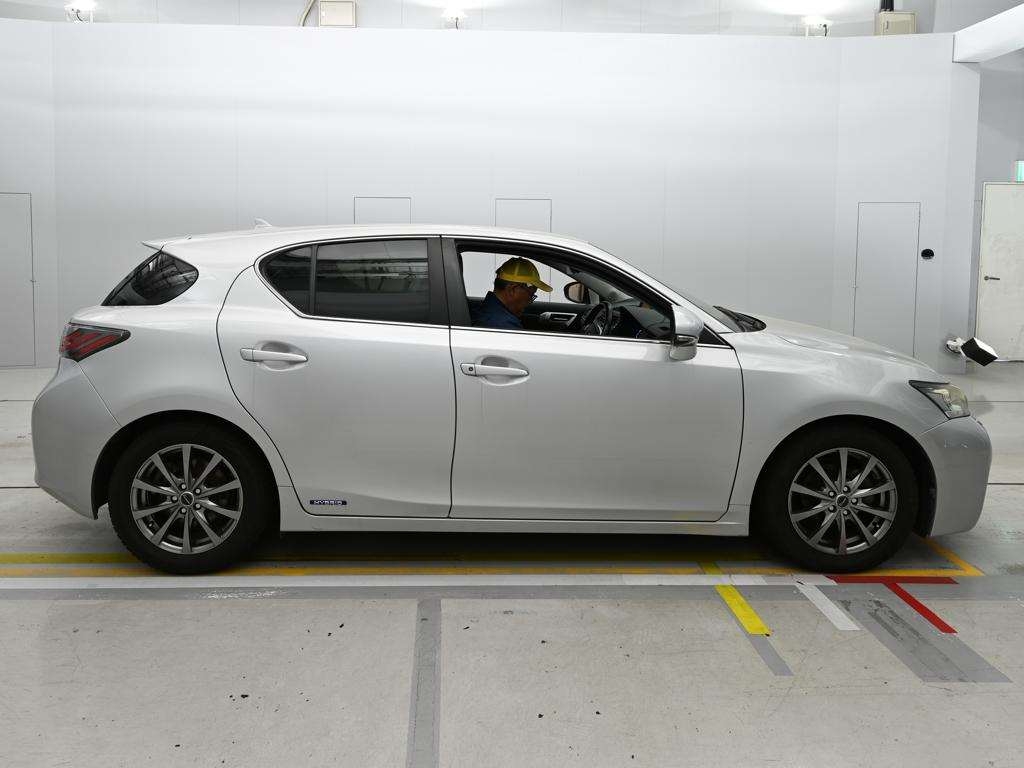 LEXUS CT200H
