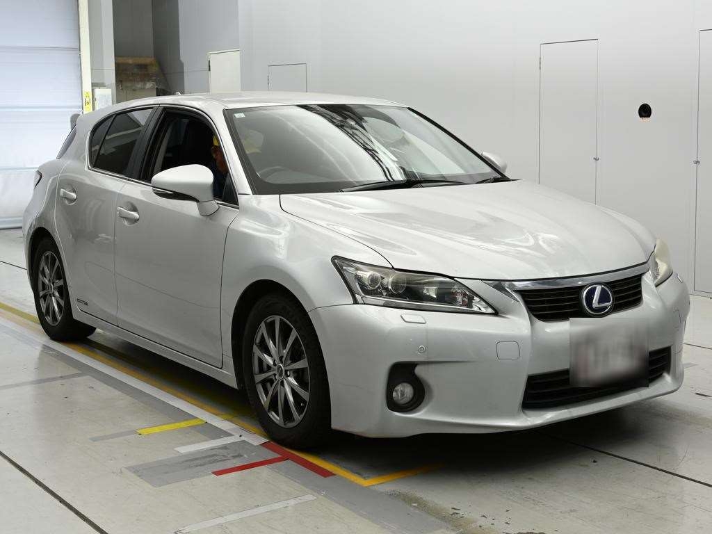 LEXUS CT200H