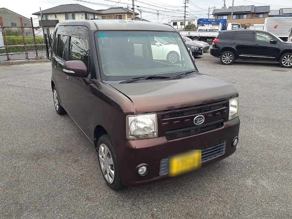 DAIHATSU MOVE CONTE