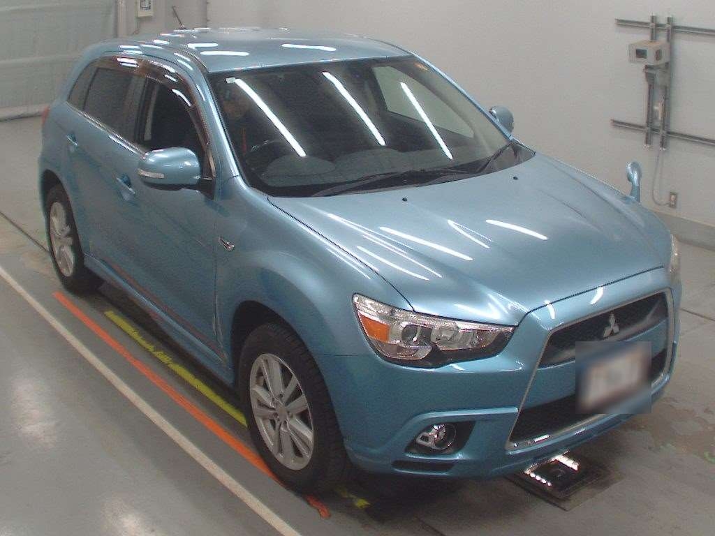 MITSUBISHI RVR
