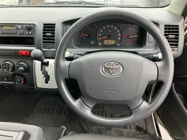 TOYOTA REGIUS ACE