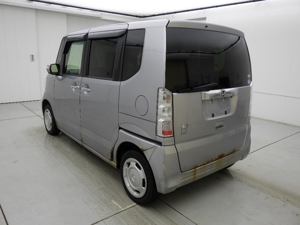 HONDA N-BOX