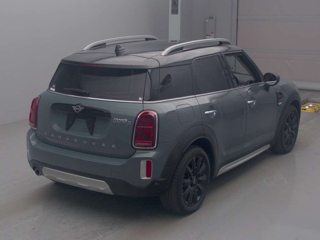 MINI CROSSOVER