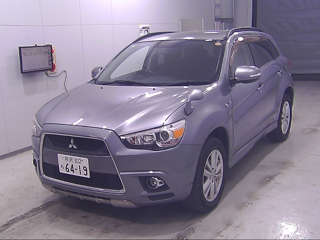 MITSUBISHI RVR