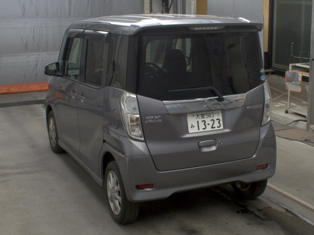 MITSUBISHI EK SPACE
