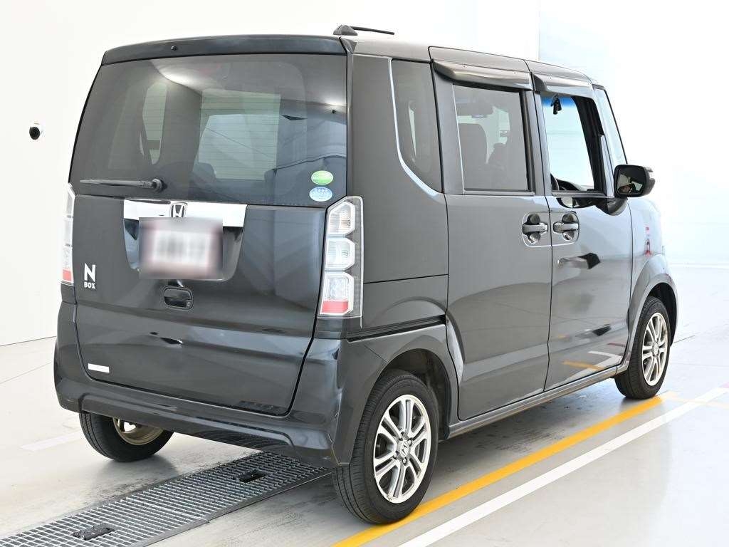 HONDA N-BOX+