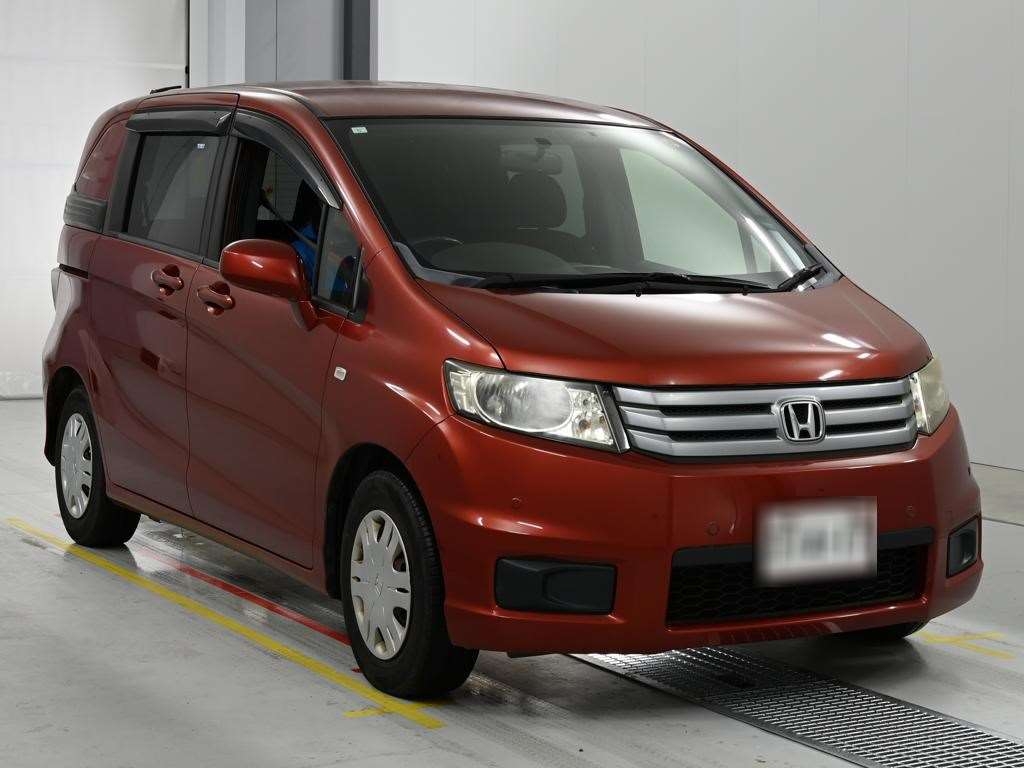 HONDA FREED SPIKE