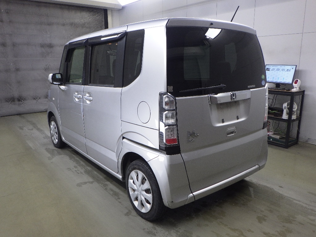 HONDA N-BOX+