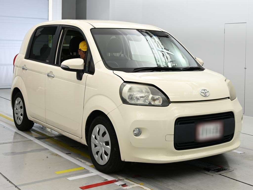TOYOTA PORTE