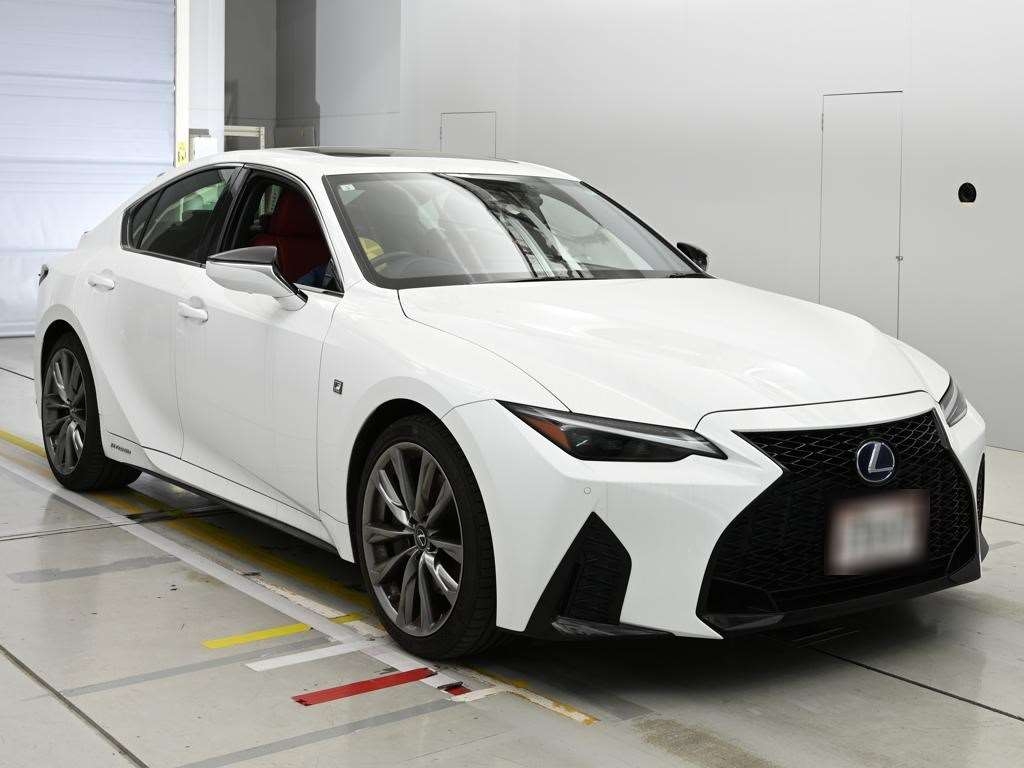LEXUS IS300H
