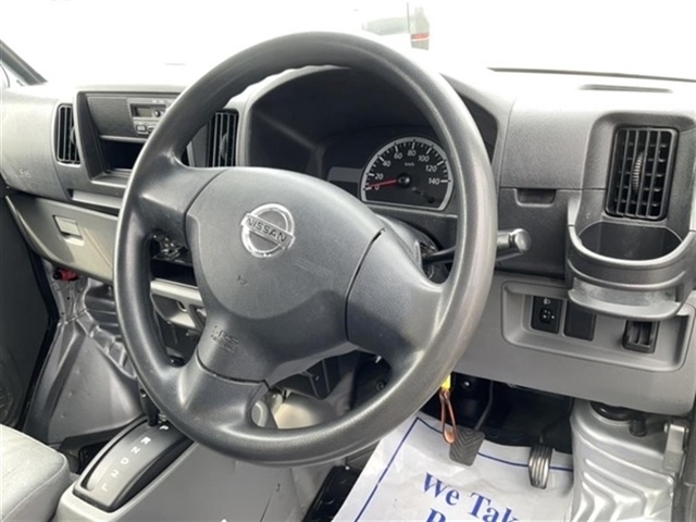 NISSAN NV100 CLIPPER