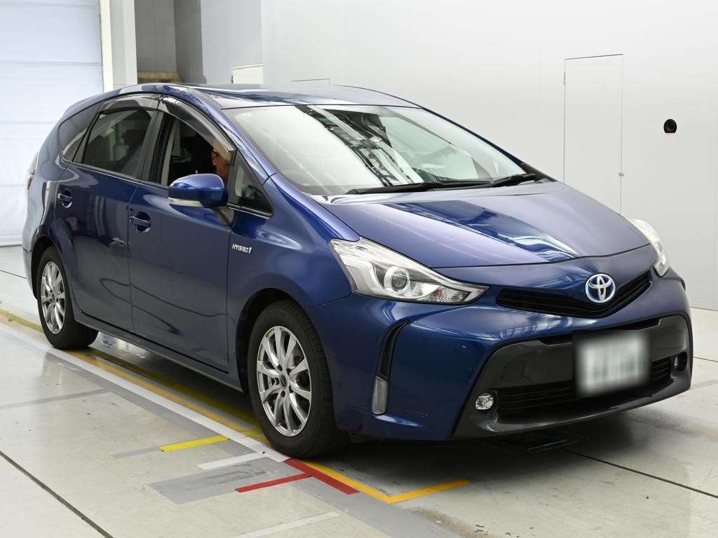 TOYOTA PRIUS ALPHA