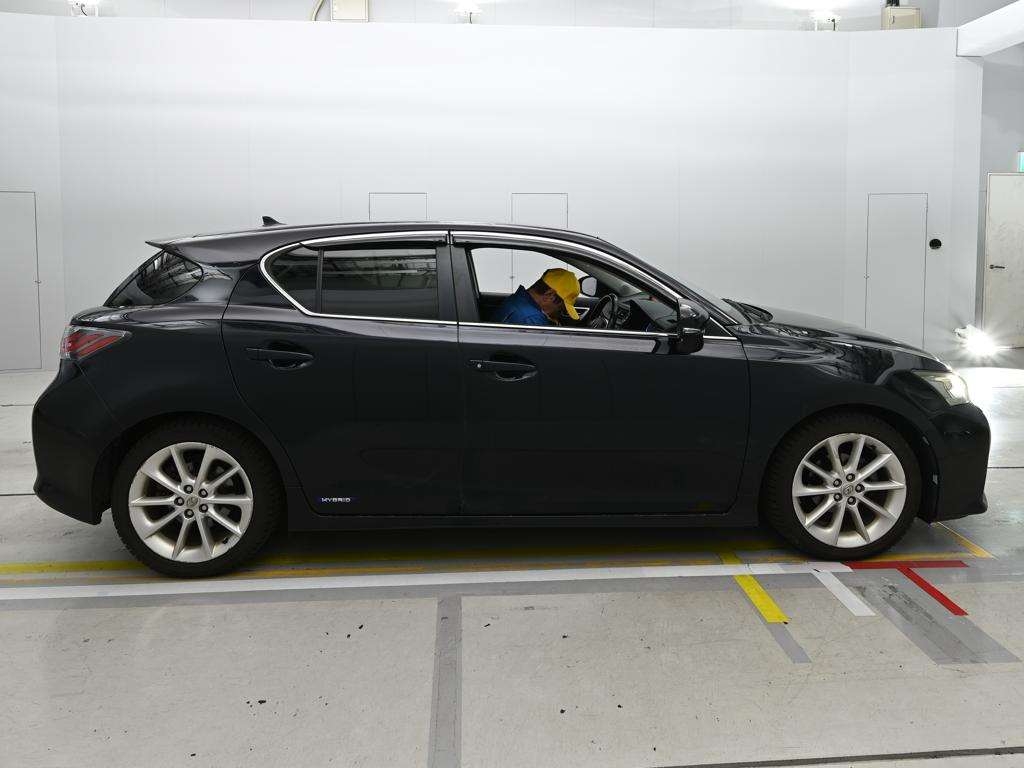 LEXUS CT200H