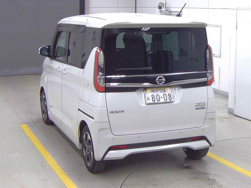 NISSAN ROOX