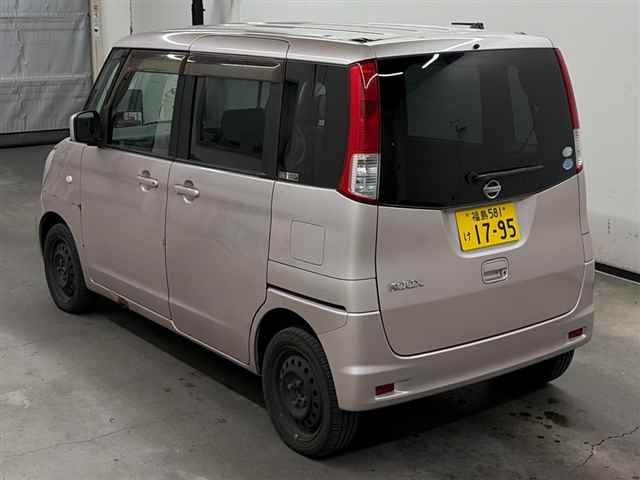 NISSAN ROOX