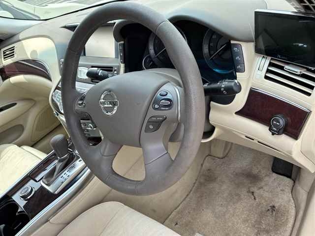 NISSAN CIMA