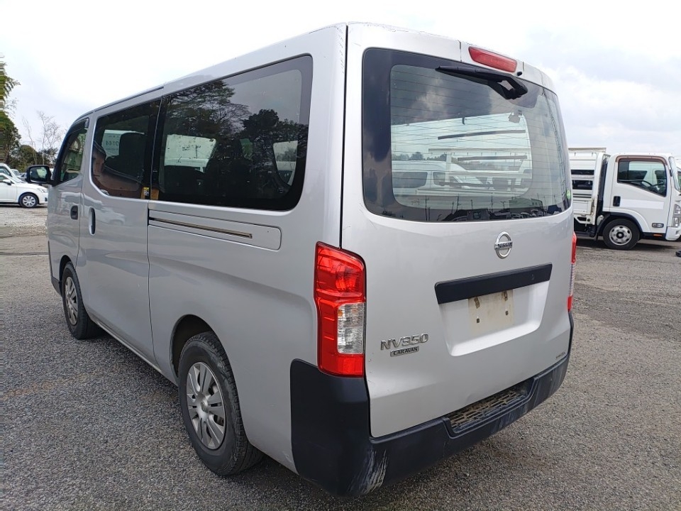 NISSAN NV350 CARAVAN