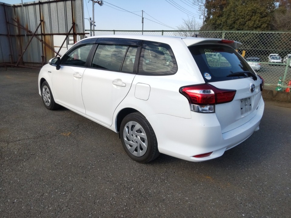 TOYOTA COROLLA FIELDER