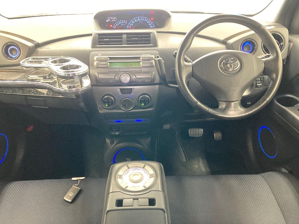 TOYOTA BB