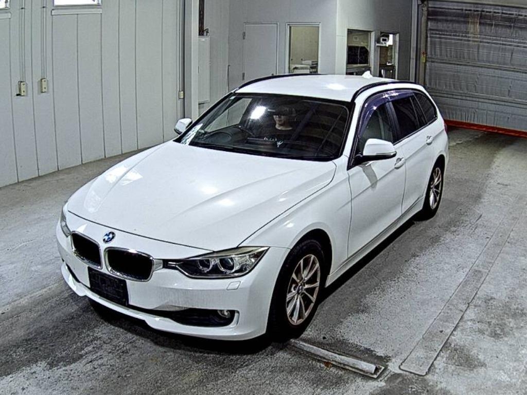 BMW 3-SERIES