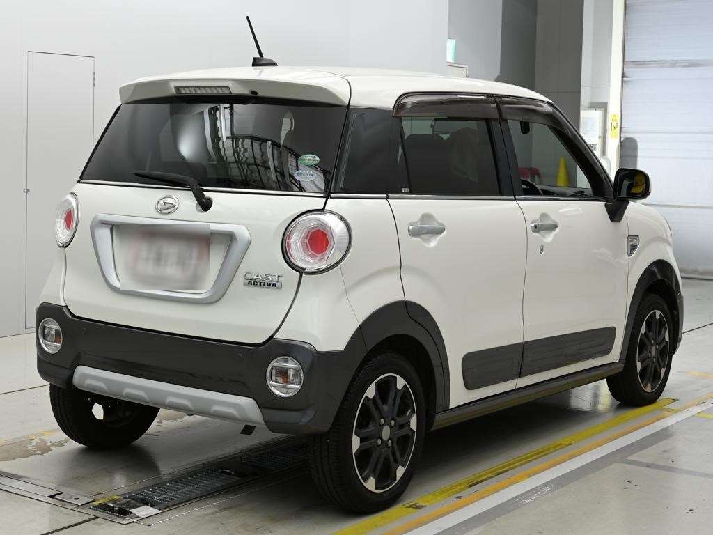 DAIHATSU CAST