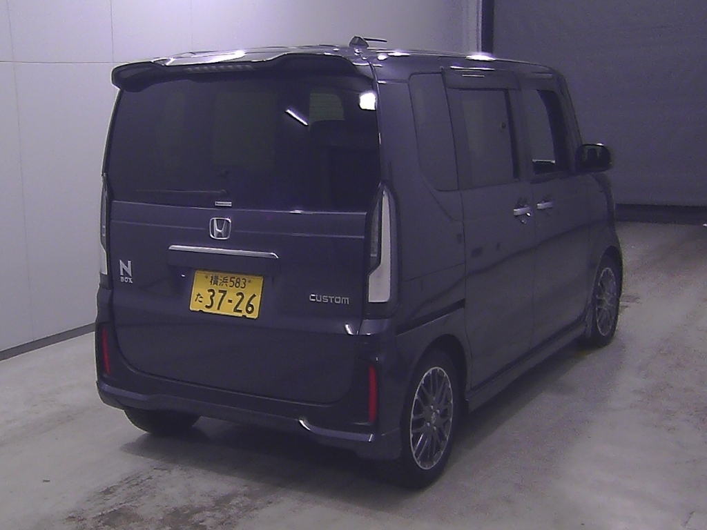 HONDA N-BOX