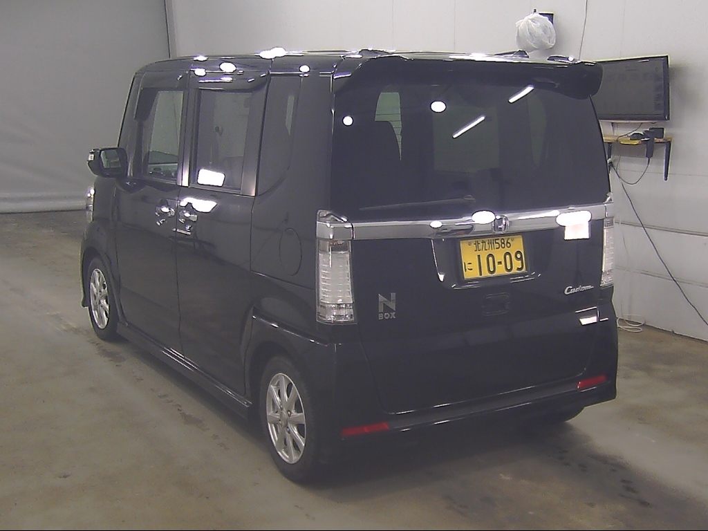 HONDA N-BOX