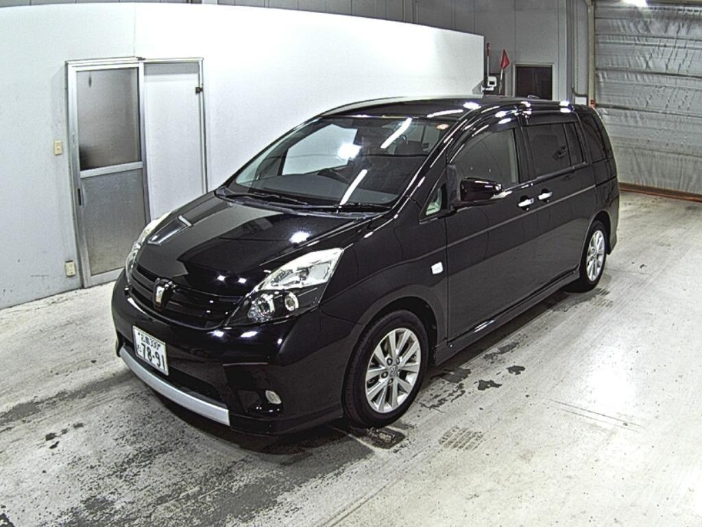 TOYOTA ISIS