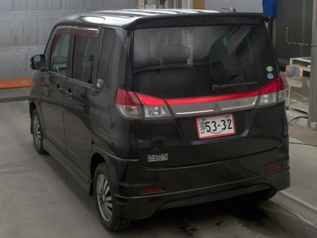 MITSUBISHI DELICA D:2
