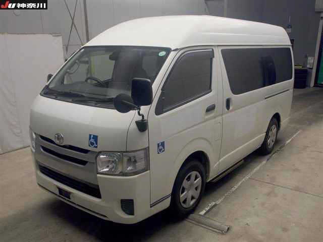 TOYOTA REGIUS ACE