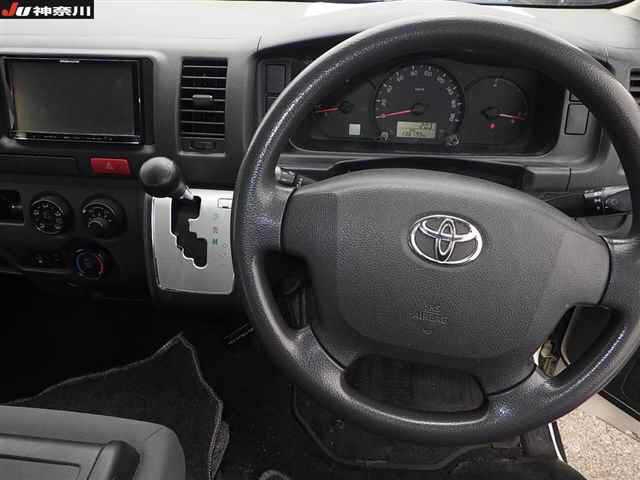 TOYOTA REGIUS ACE