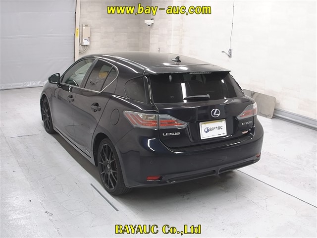 LEXUS CT200H