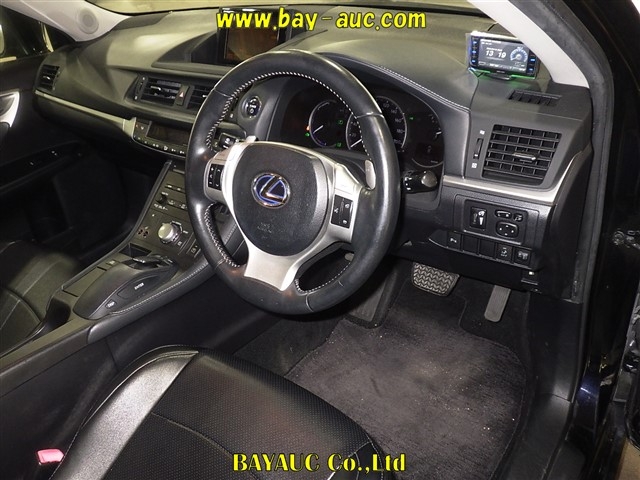LEXUS CT200H