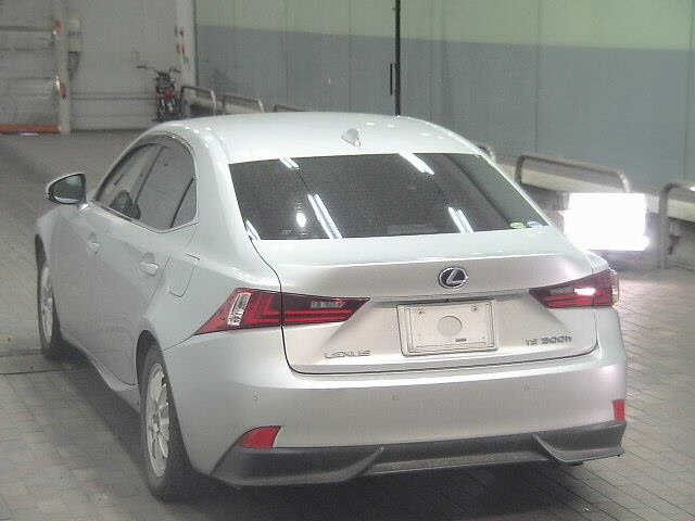 LEXUS IS300H