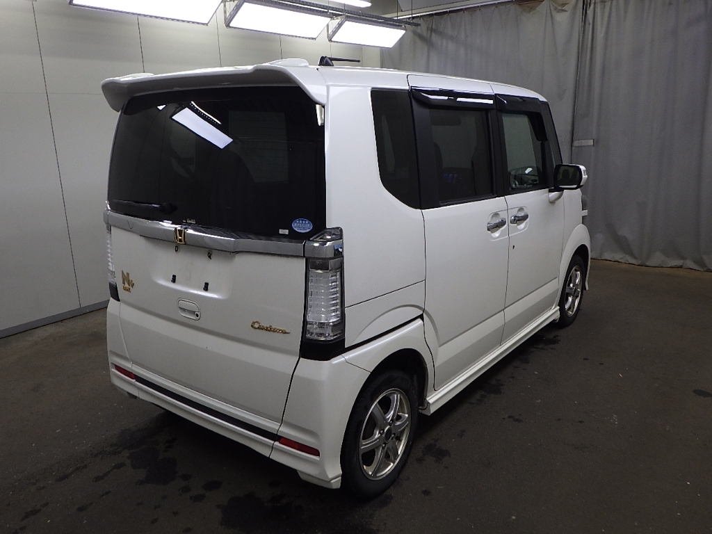 HONDA N-BOX+