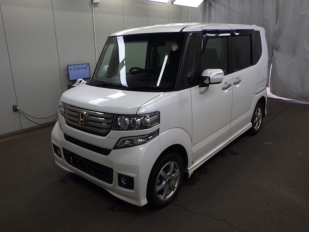 HONDA N-BOX+