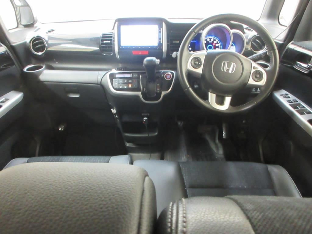 HONDA N-BOX+