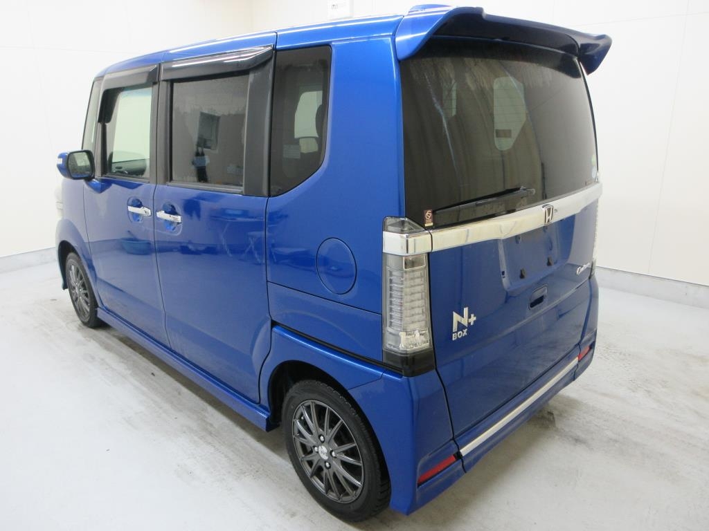 HONDA N-BOX+