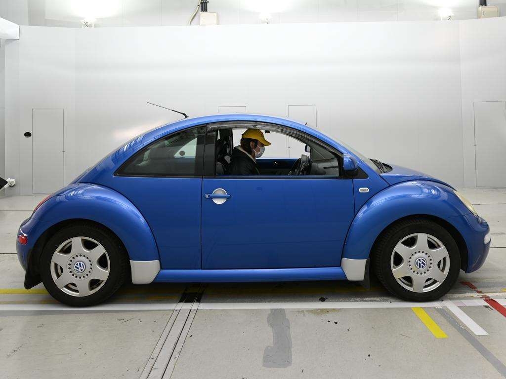 VOLKSWAGEN BEETLE