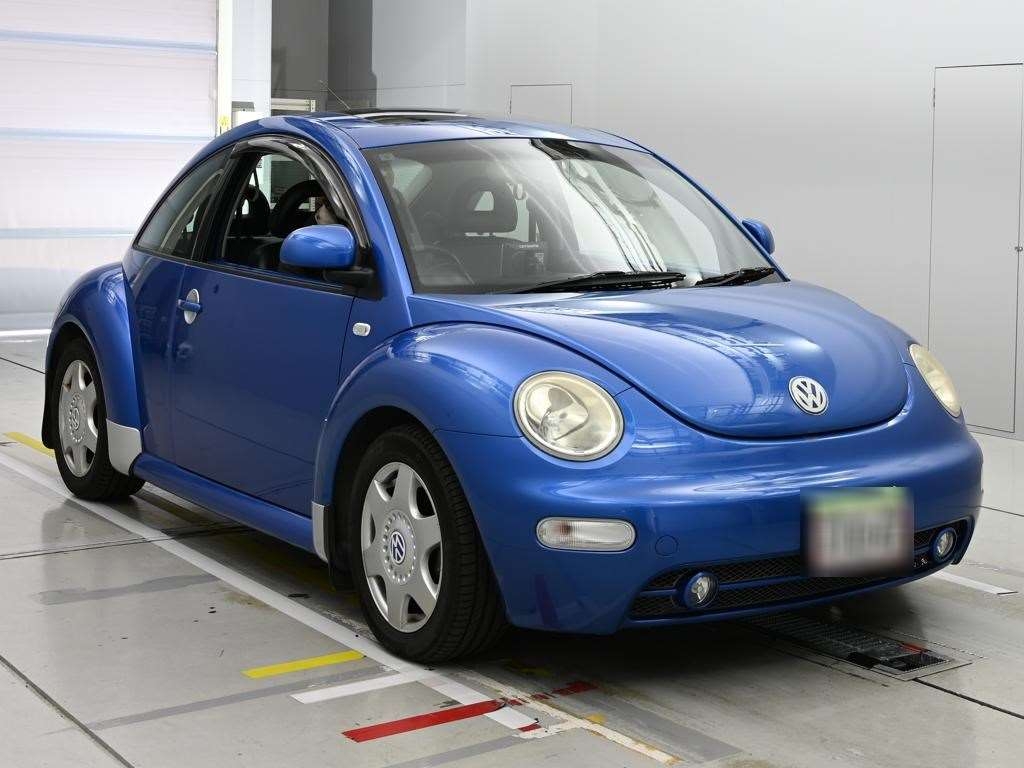 VOLKSWAGEN BEETLE