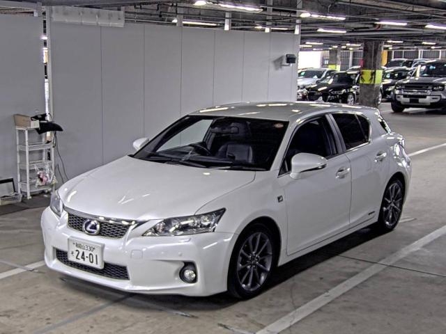 LEXUS CT200H