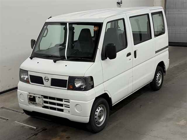 NISSAN CLIPPER