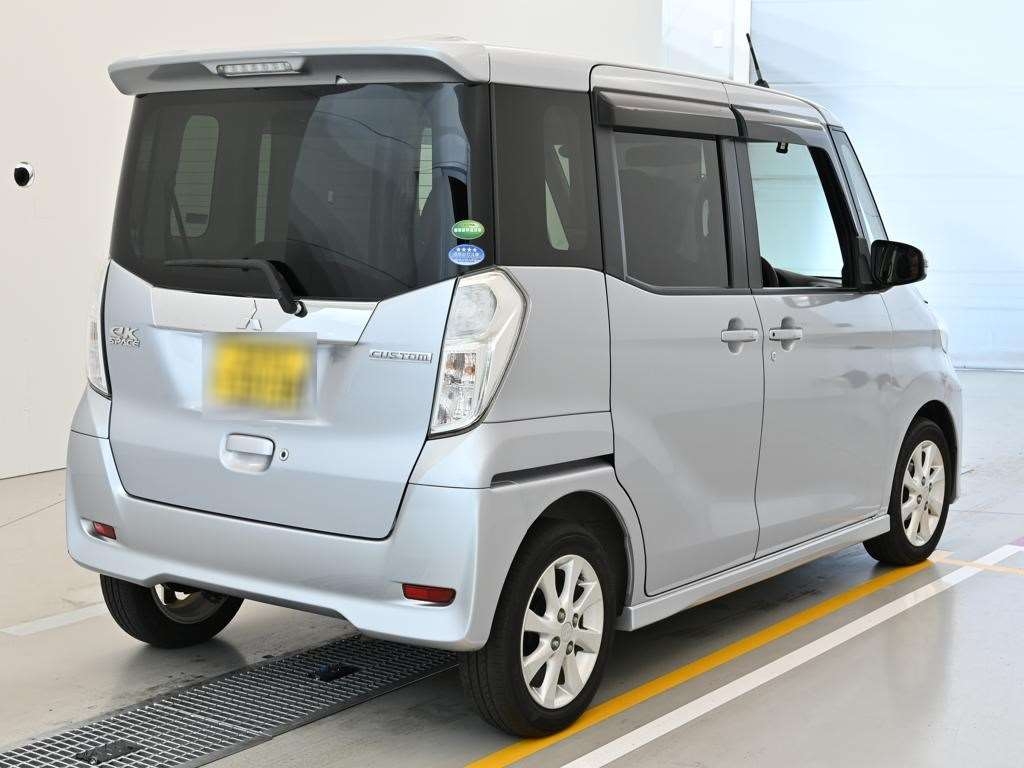 MITSUBISHI EK SPACE