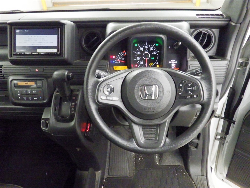 HONDA N-VAN