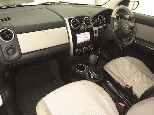 MAZDA VERISA
