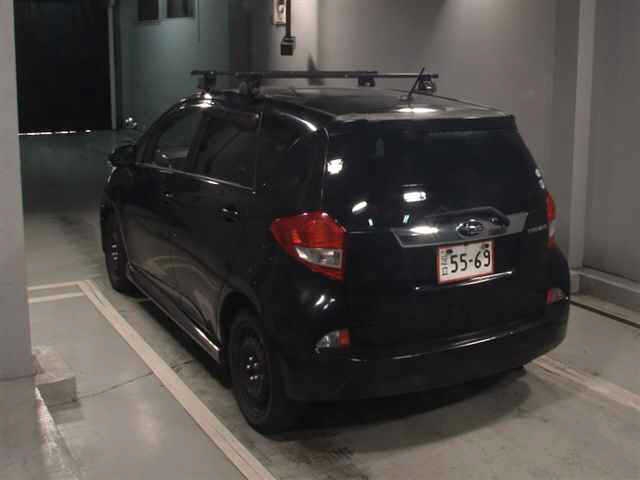 SUBARU TREZIA