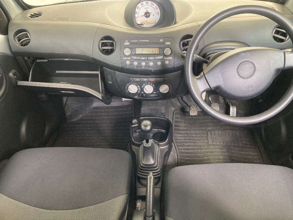 DAIHATSU ESSE