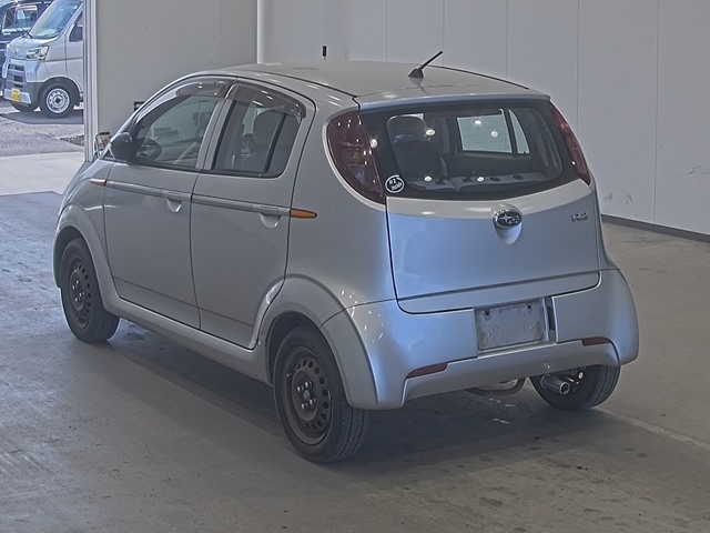 SUBARU R2