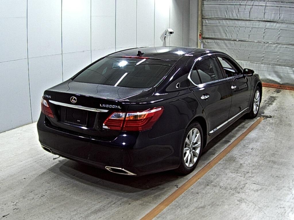 LEXUS LS600H
