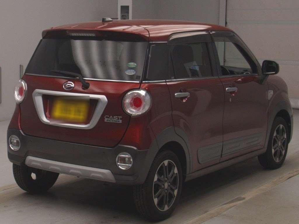 DAIHATSU CAST